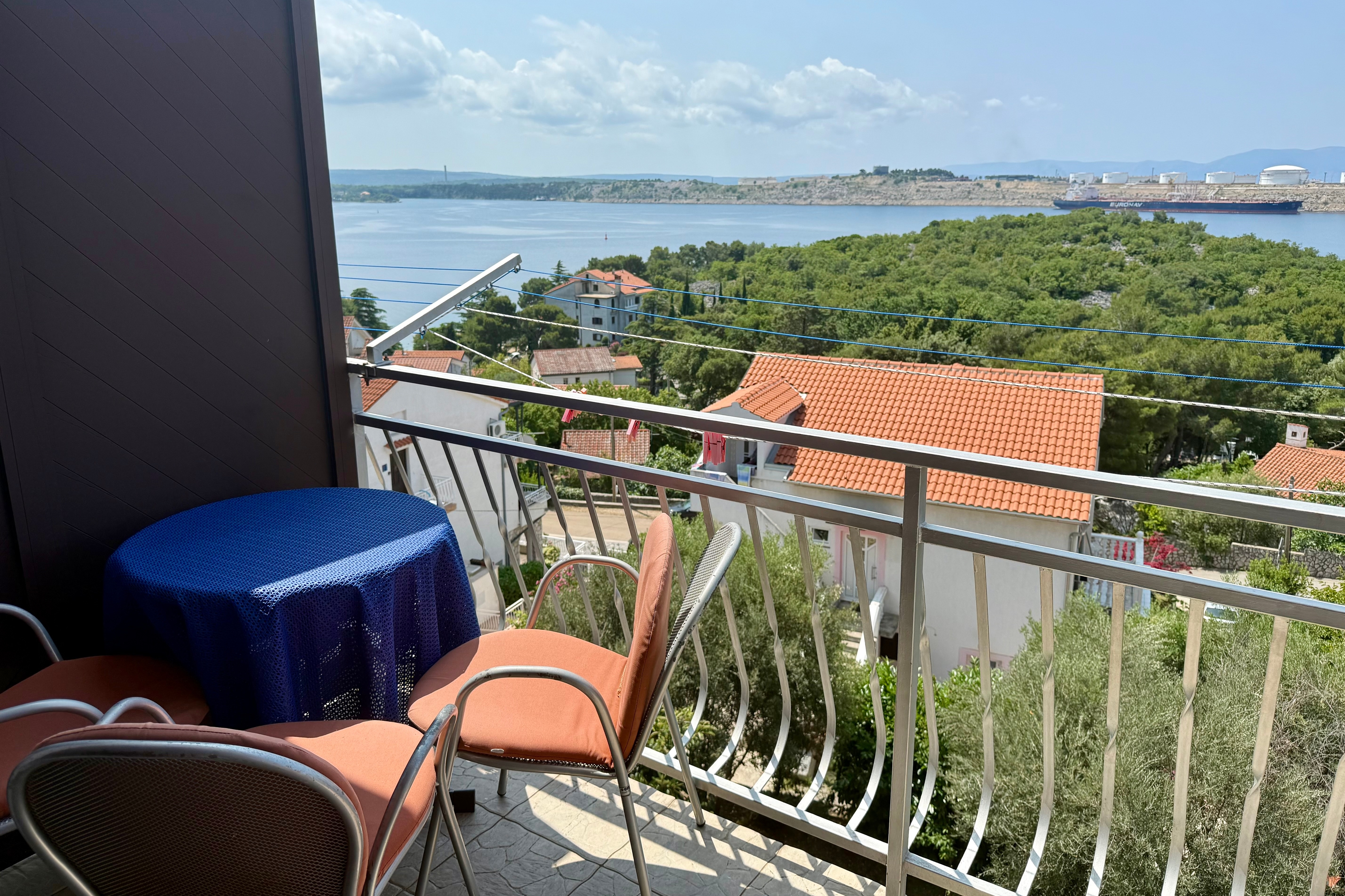 One bedroom apartment with terrace and sea view Omišalj, Krk (A-20472-b) One bedroom apartment with terrace and sea view Omišalj, Krk (A-20472-b)