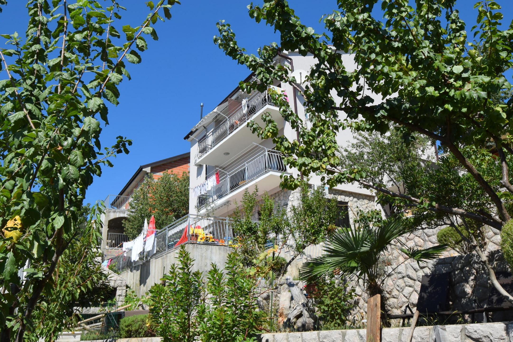 One bedroom apartment with terrace and sea view Omišalj, Krk  A-a