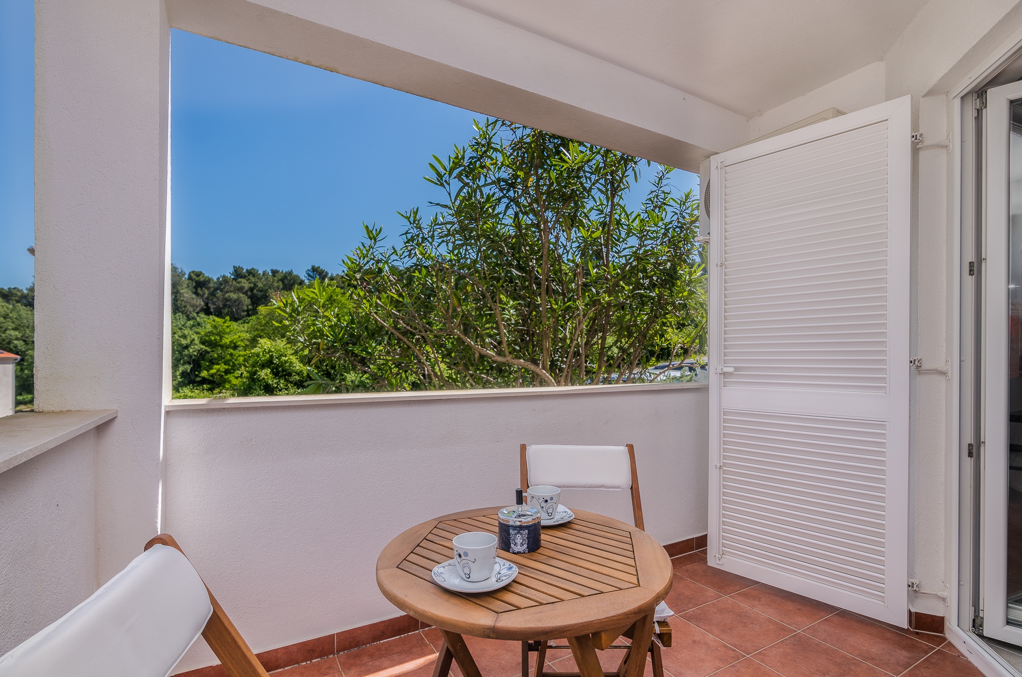 Two bedroom apartment with terrace Soline, Krk  A-a