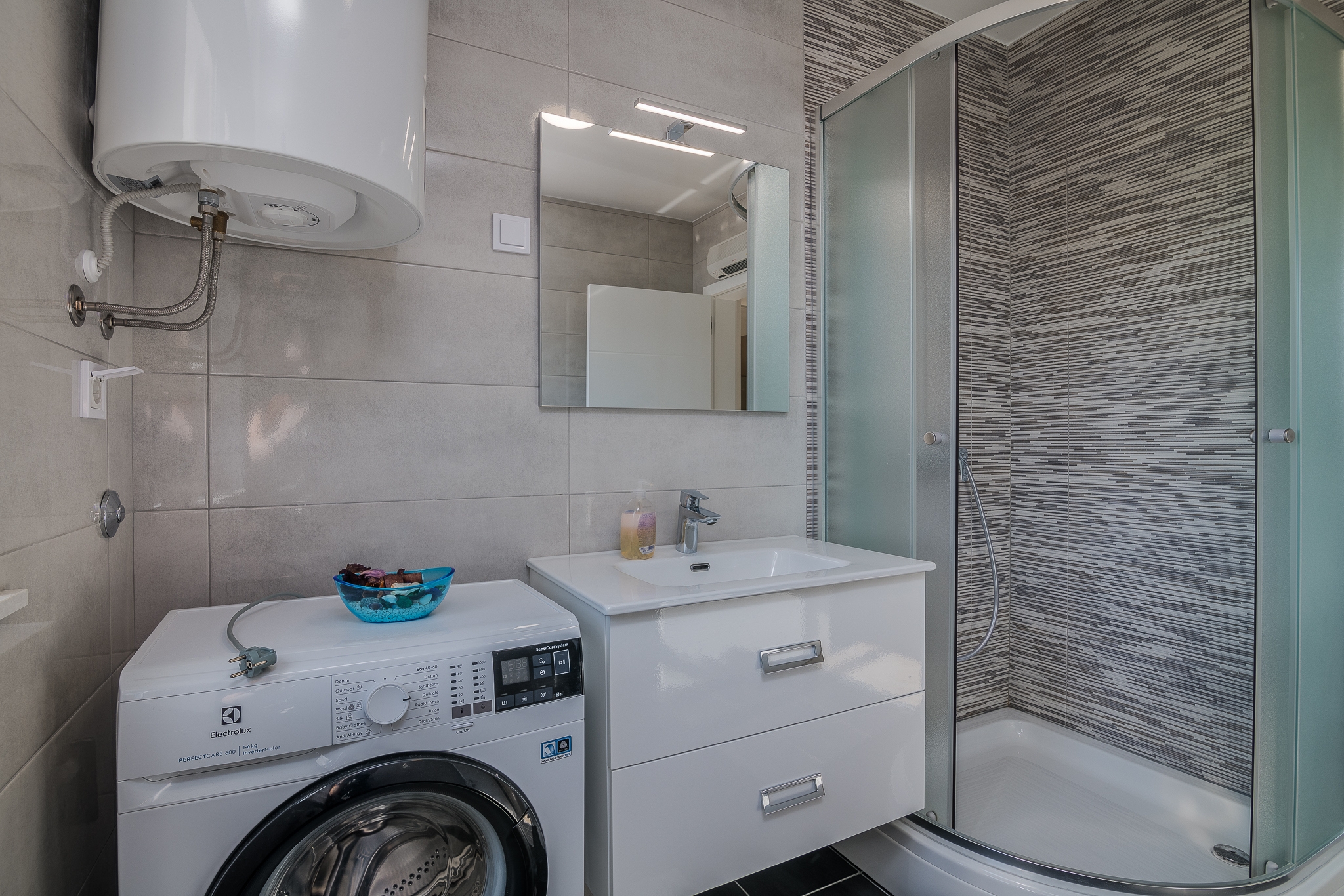 Three bedroom apartment with terrace Malinska, Krk  A-a