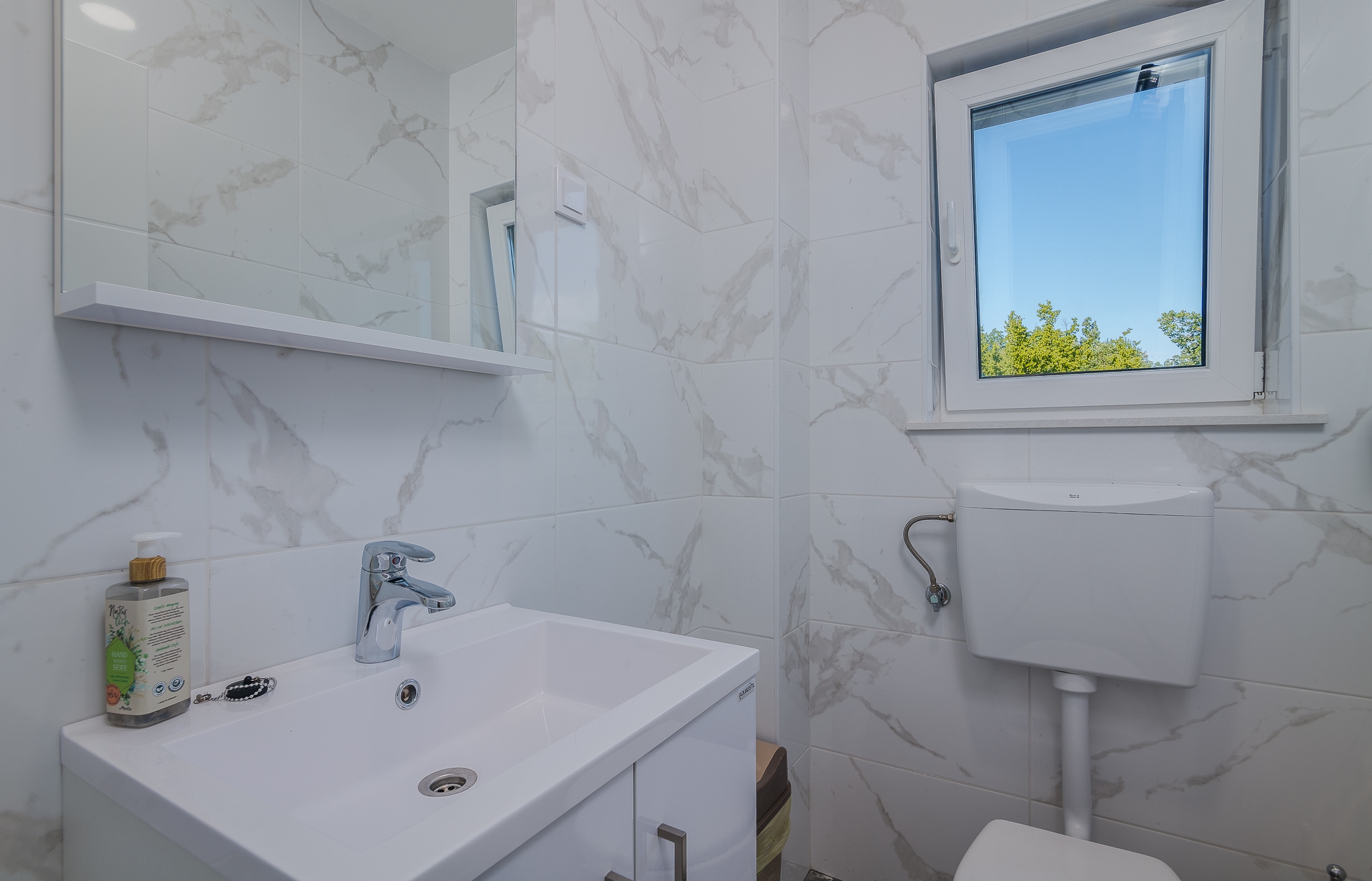 Three bedroom apartment with terrace Malinska, Krk  A-b