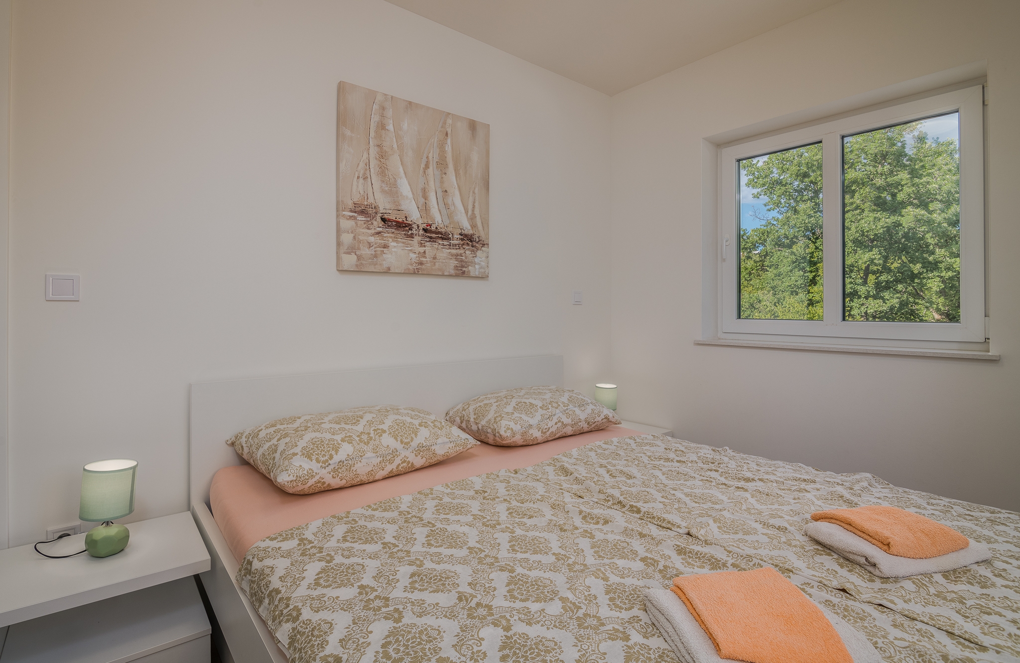 Three bedroom apartment with terrace and sea view Malinska, Krk  A-c