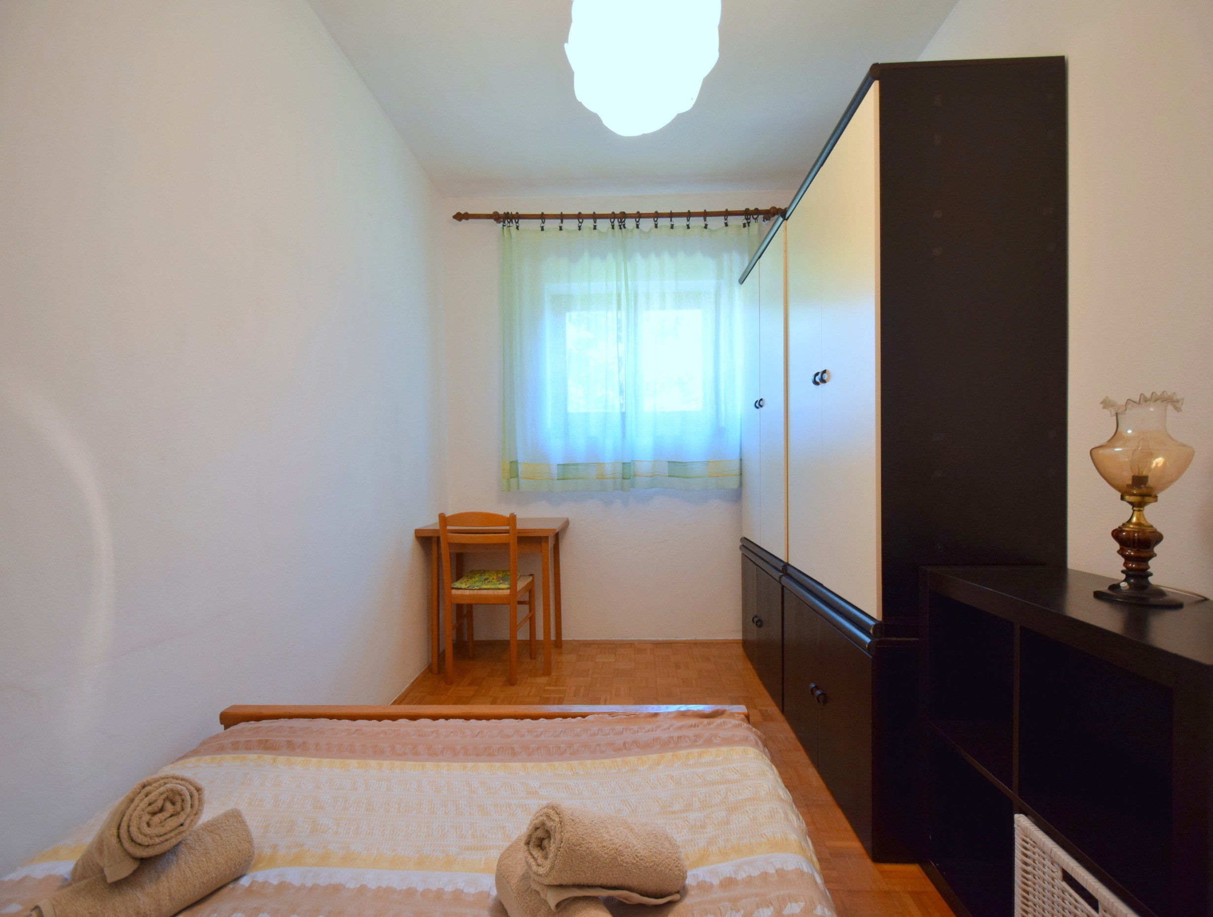 Three bedroom apartment with terrace Omišalj, Krk  A-a