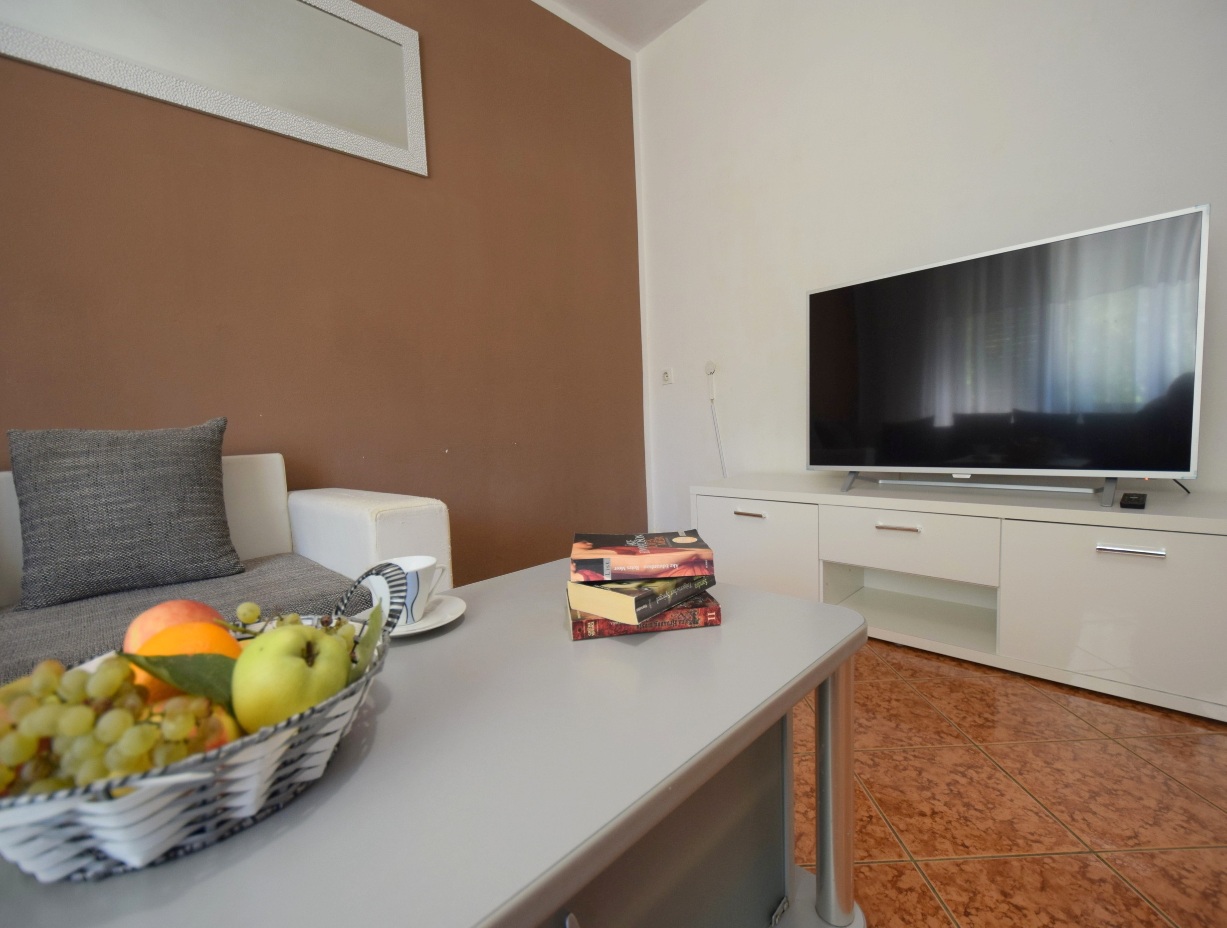 Three bedroom apartment with terrace Omišalj, Krk  A-a