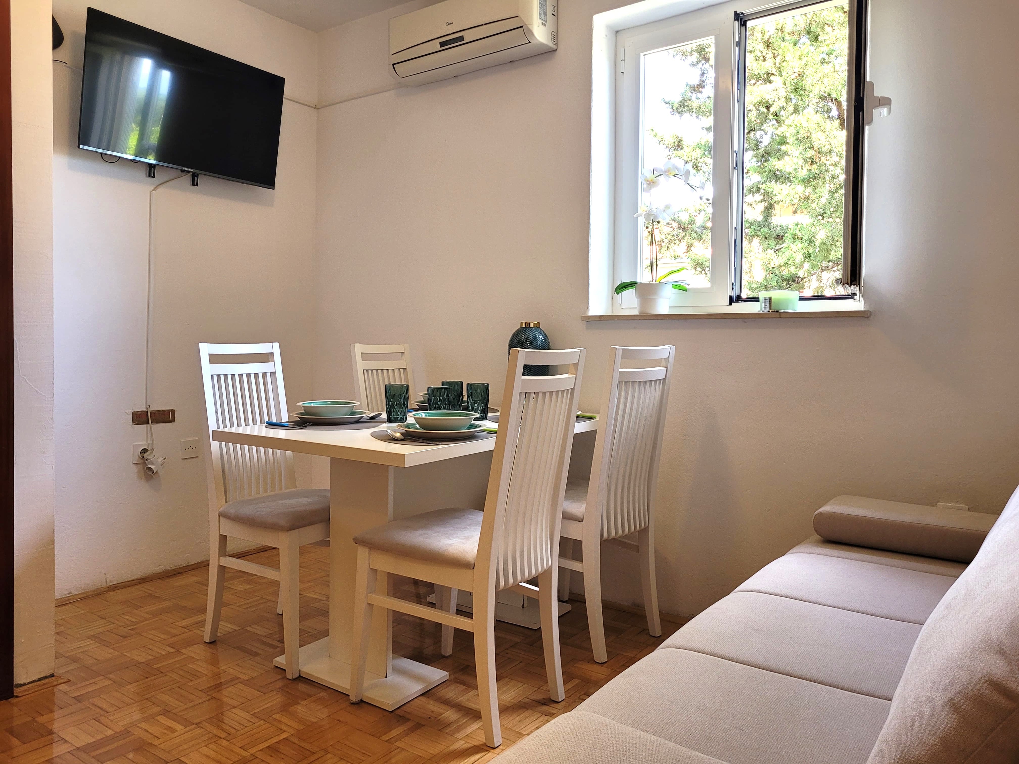 Studio flat with balcony Omišalj, Krk  AS-b