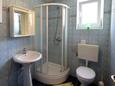 Ванная комната Njivice, Ванная комната в размещении типа apartment, WiFi.