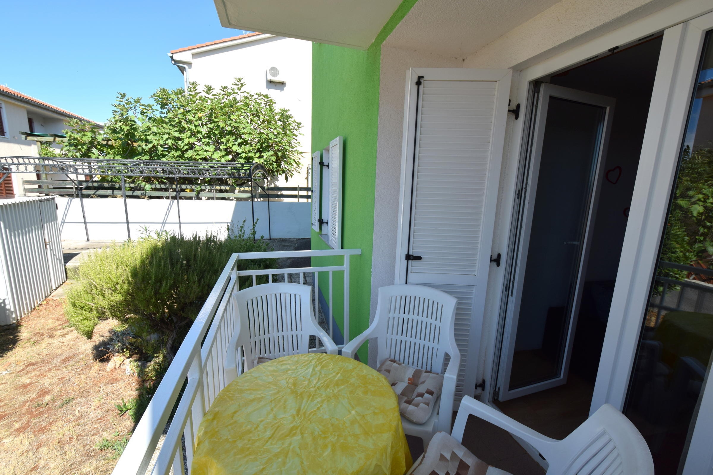 Two bedroom apartment with balcony Njivice, Krk  A-b