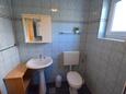 Njivice, Ванная комната в размещении типа apartment, WiFi.