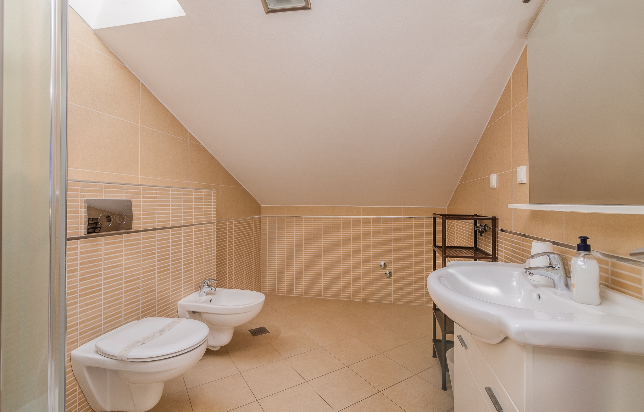 Three bedroom apartment with terrace and sea view Njivice, Krk  A-a