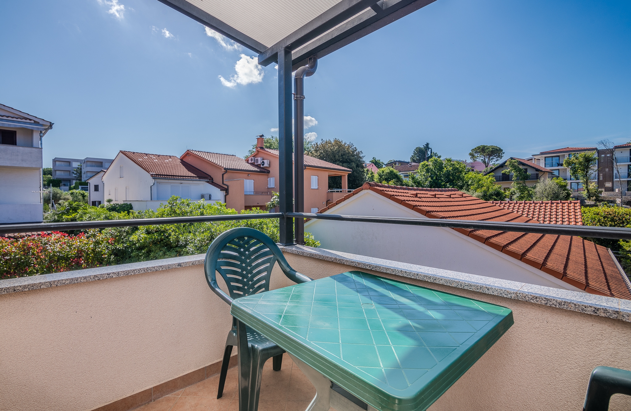 Three bedroom apartment with terrace and sea view Njivice, Krk  A-a