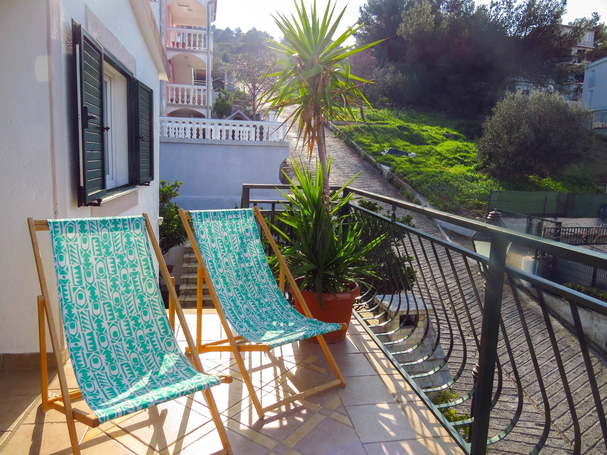 Two bedroom apartment with terrace and sea view Mastrinka, Čiovo  A-c