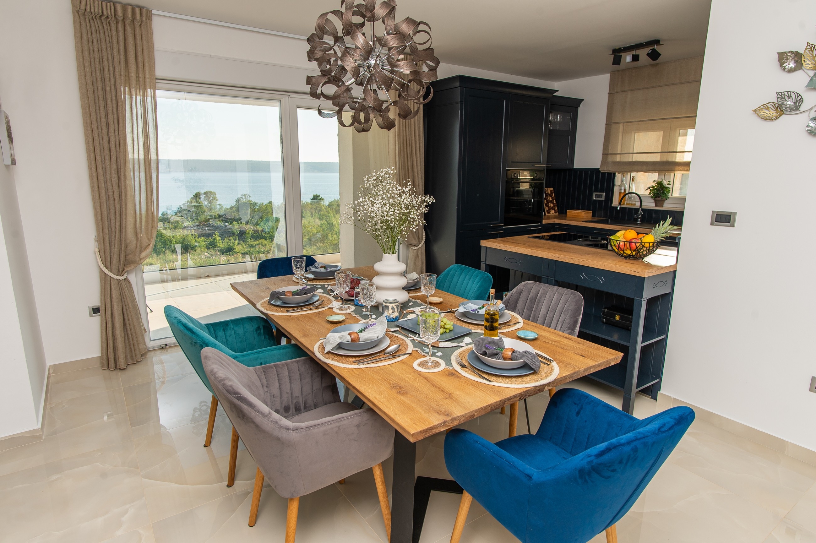 Four bedroom house with terrace and sea view Maslenica, Novigrad  K