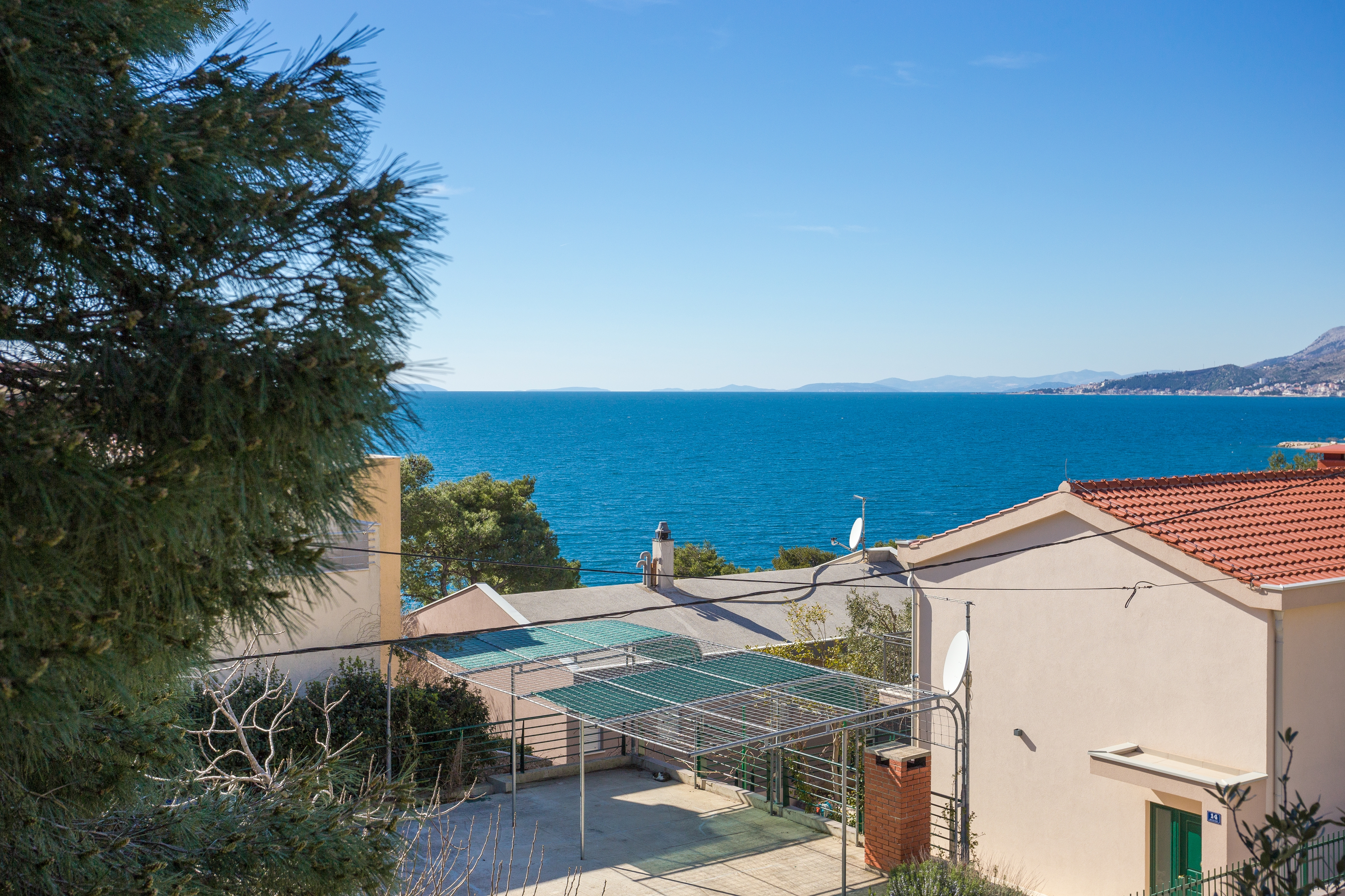 One bedroom apartment with terrace and sea view Balića Rat, Omiš  A-a