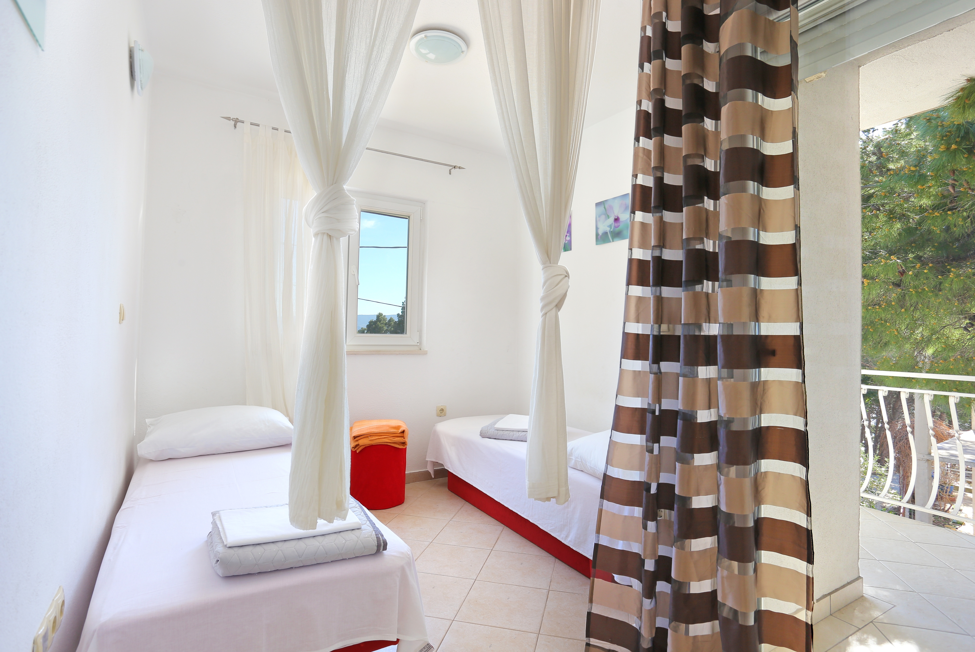 One bedroom apartment with terrace and sea view Balića Rat, Omiš (A-20494-b)