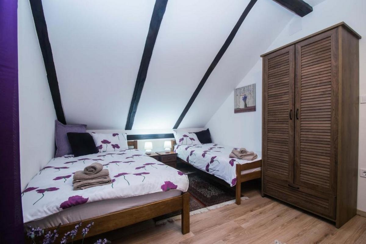 Two bedroom apartment (pet friendly) Jakovci Netreticki, Karlovac  A-a