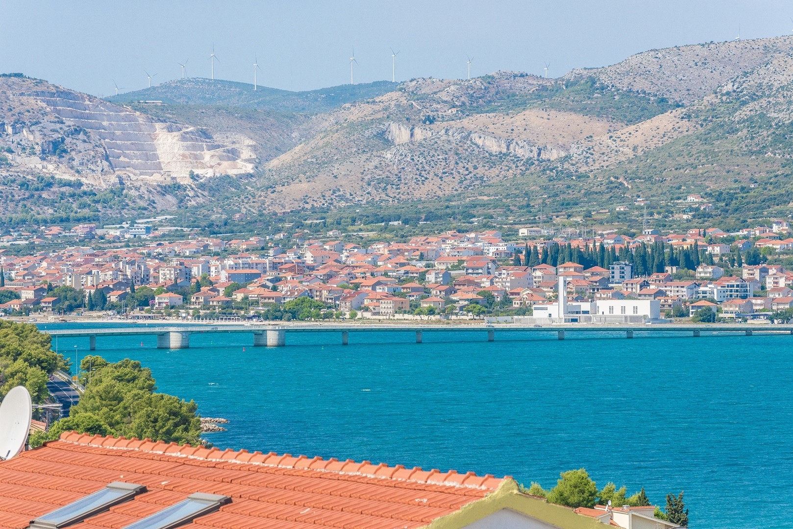 Two bedroom apartment with terrace and sea view Mastrinka, Čiovo  A-c