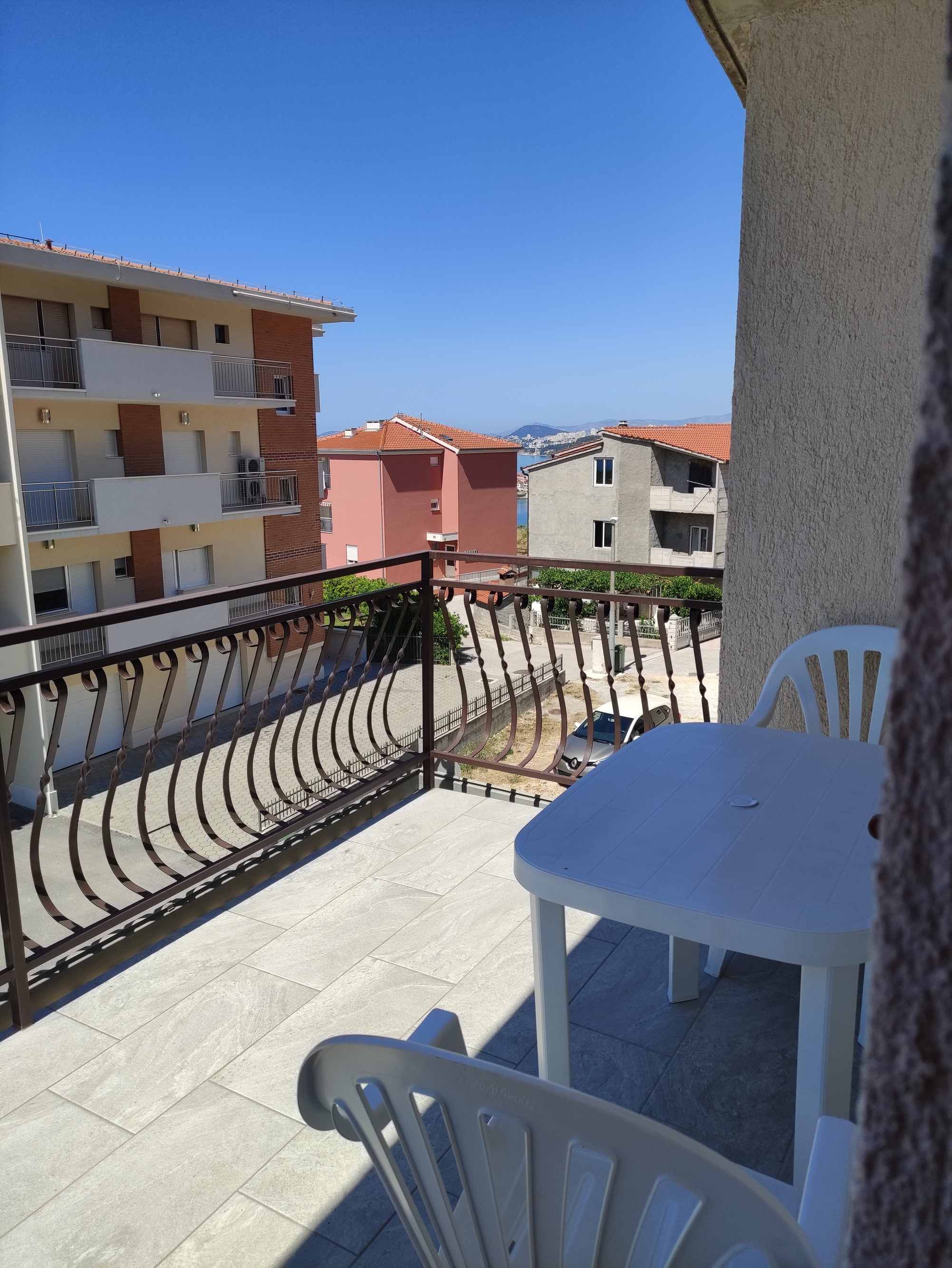 One bedroom apartment with terrace and sea view Stobreč, Split  A-a