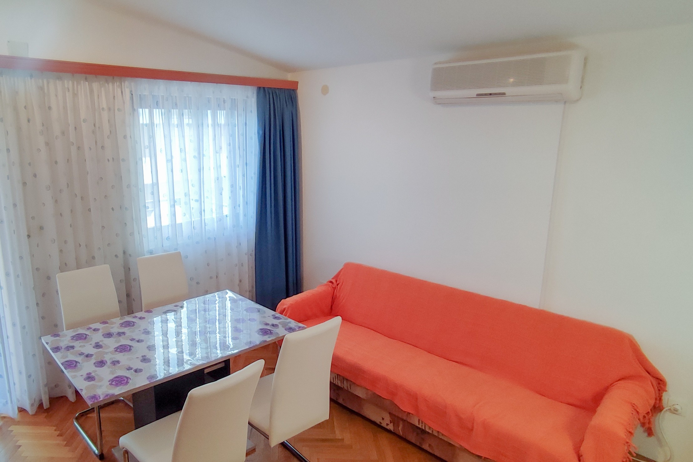 One bedroom apartment with terrace and sea view Stobreč, Split (A-20510-a) One bedroom apartment with terrace and sea view Stobreč, Split (A-20510-a)