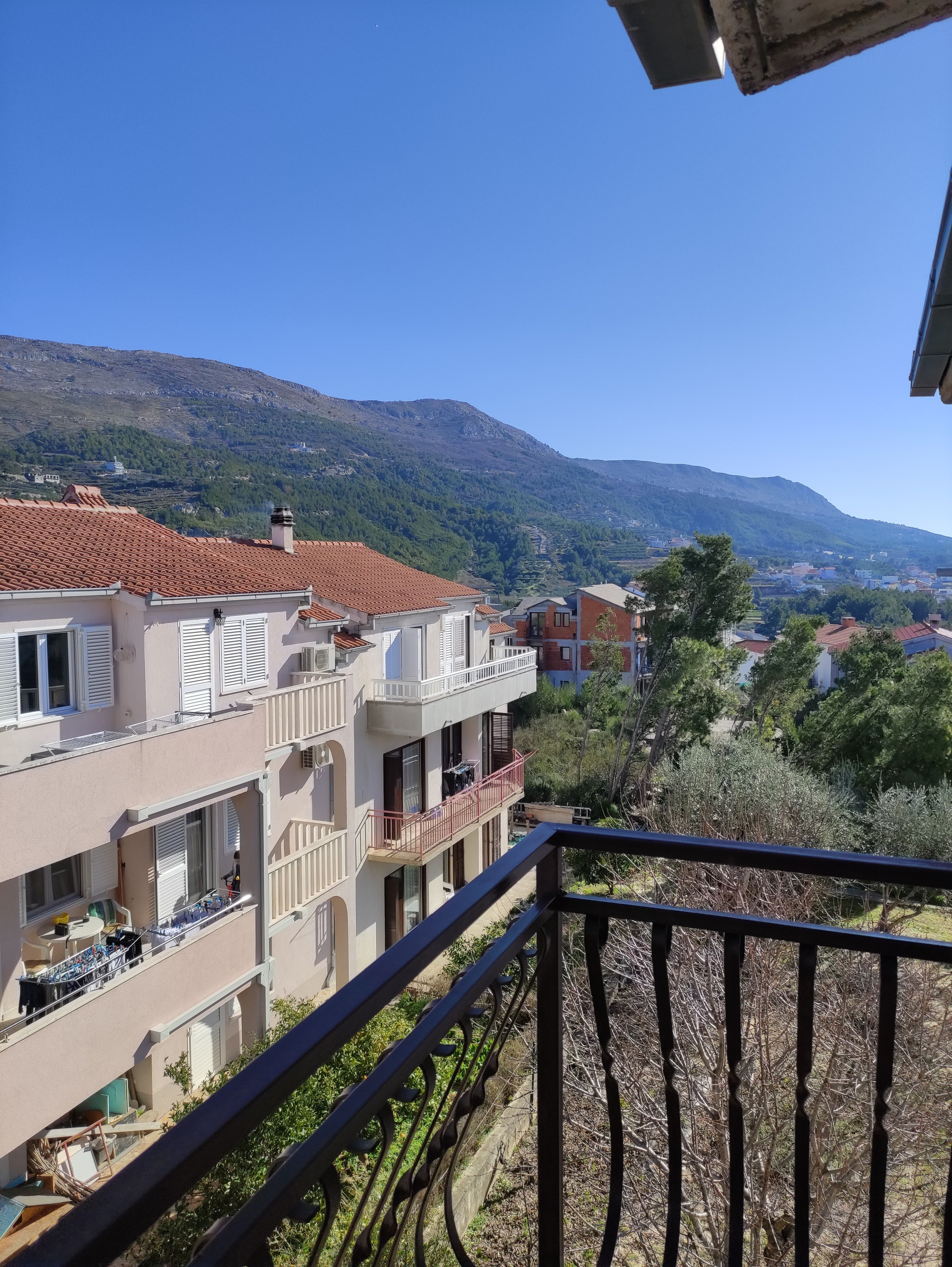 Two bedroom apartment with balcony and sea view Stobreč, Split  A-b
