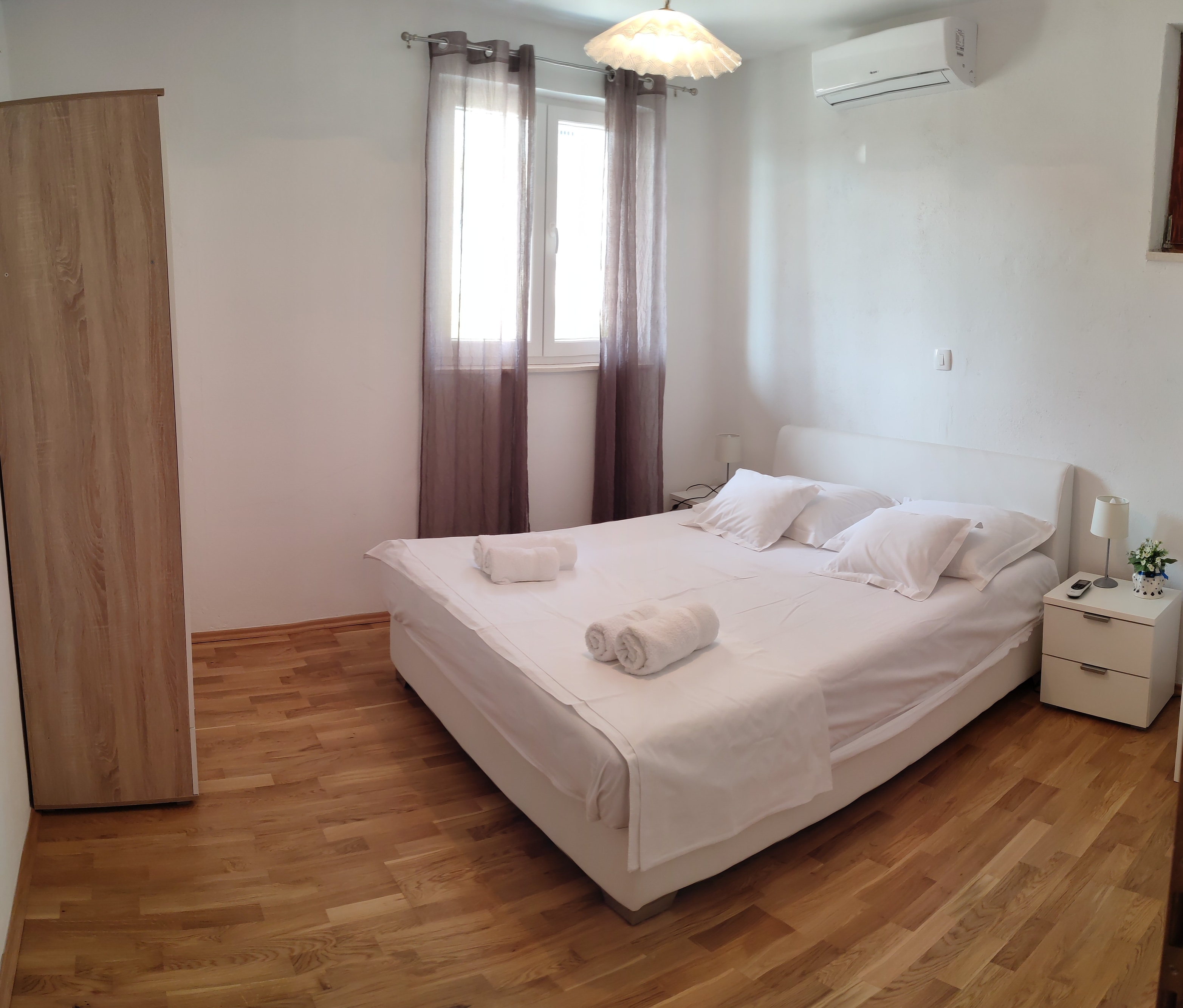 One bedroom apartment with air-conditioning Stobreč, Split (A-20510-c)