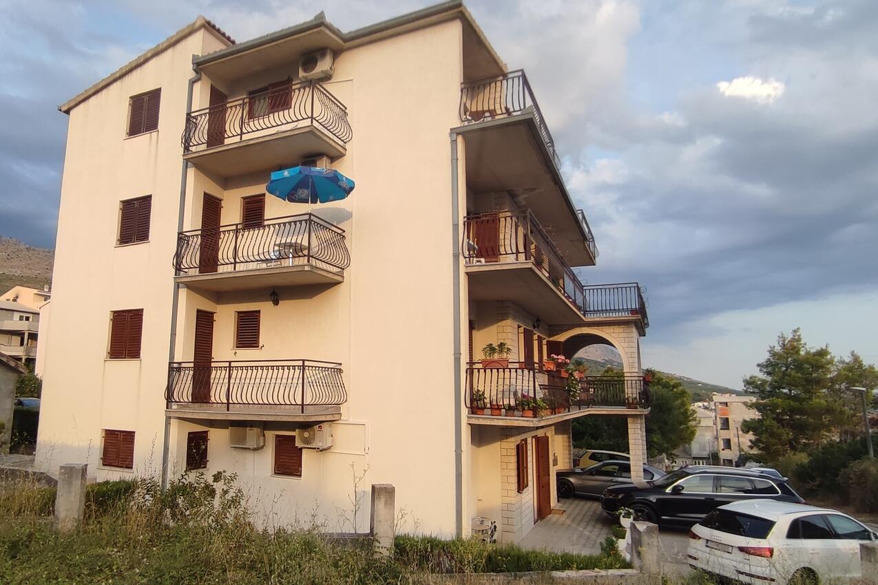 Dvojizbový apartmán s balkónom a výhľadom na more Stobreč, Split A