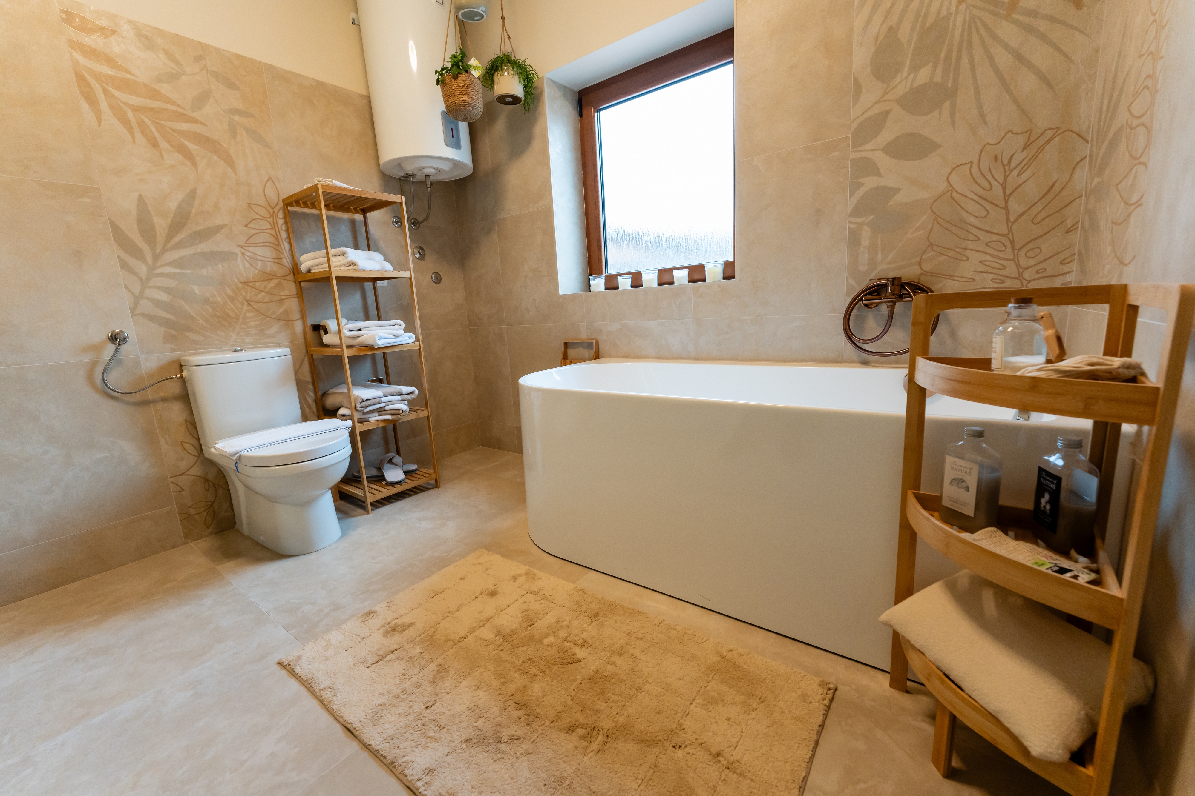One bedroom apartment with terrace Otočac, Velebit  A-b
