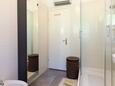 Njivice, Ванная комната в размещении типа apartment, Домашние животные допускаются и WiFi.
