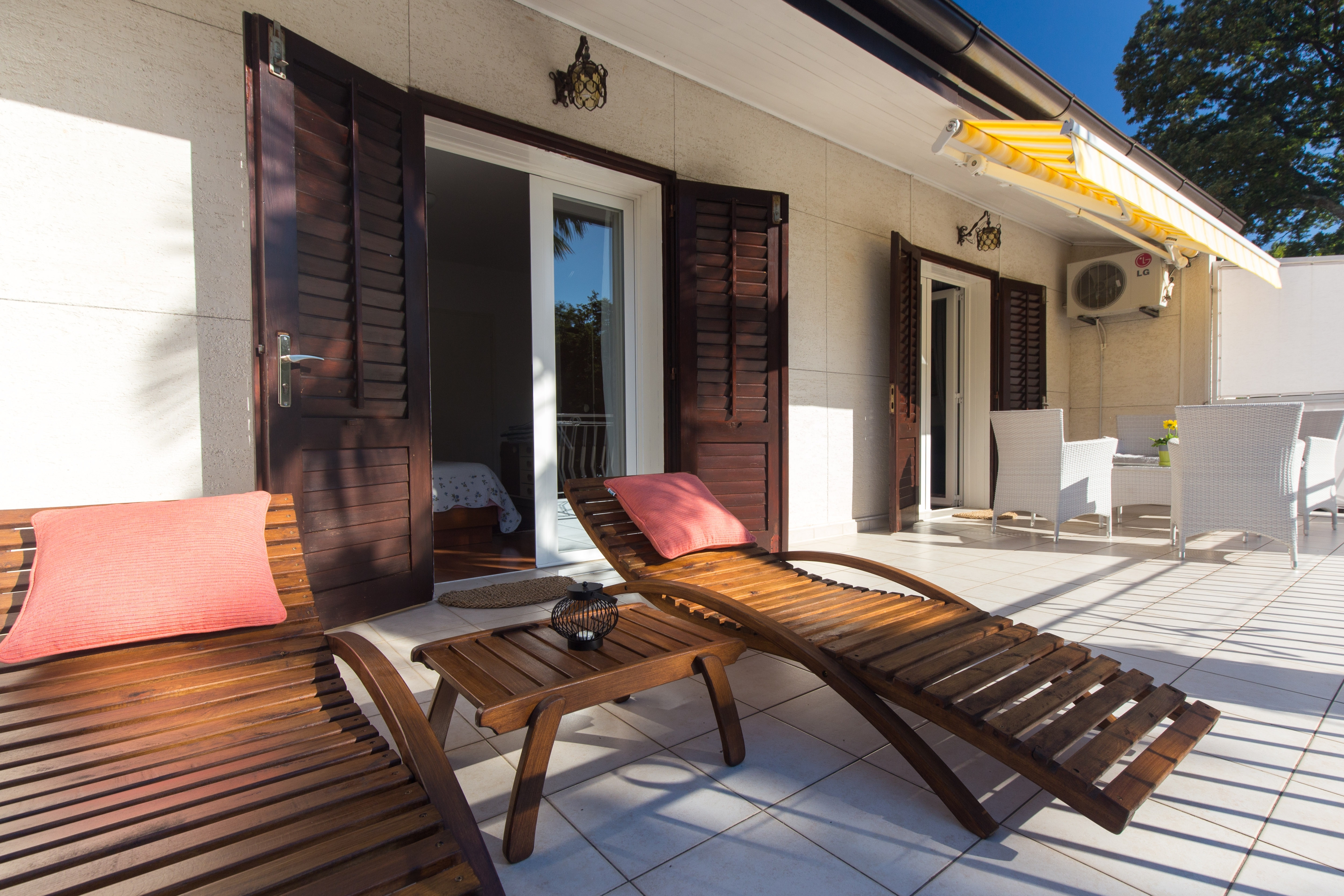 One bedroom apartment with terrace Njivice, Krk  A-a