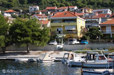 Property Trogir, Trogir, Property 2052 - Apartments near sea with pebble beach.