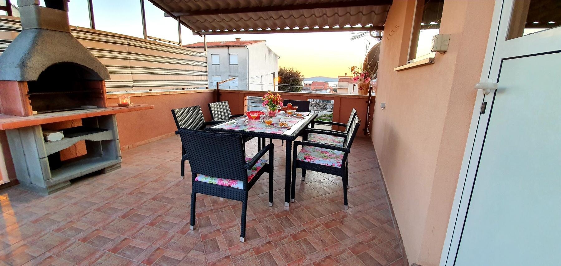 Studio flat with terrace and sea view Bibinje, Zadar  AS-a