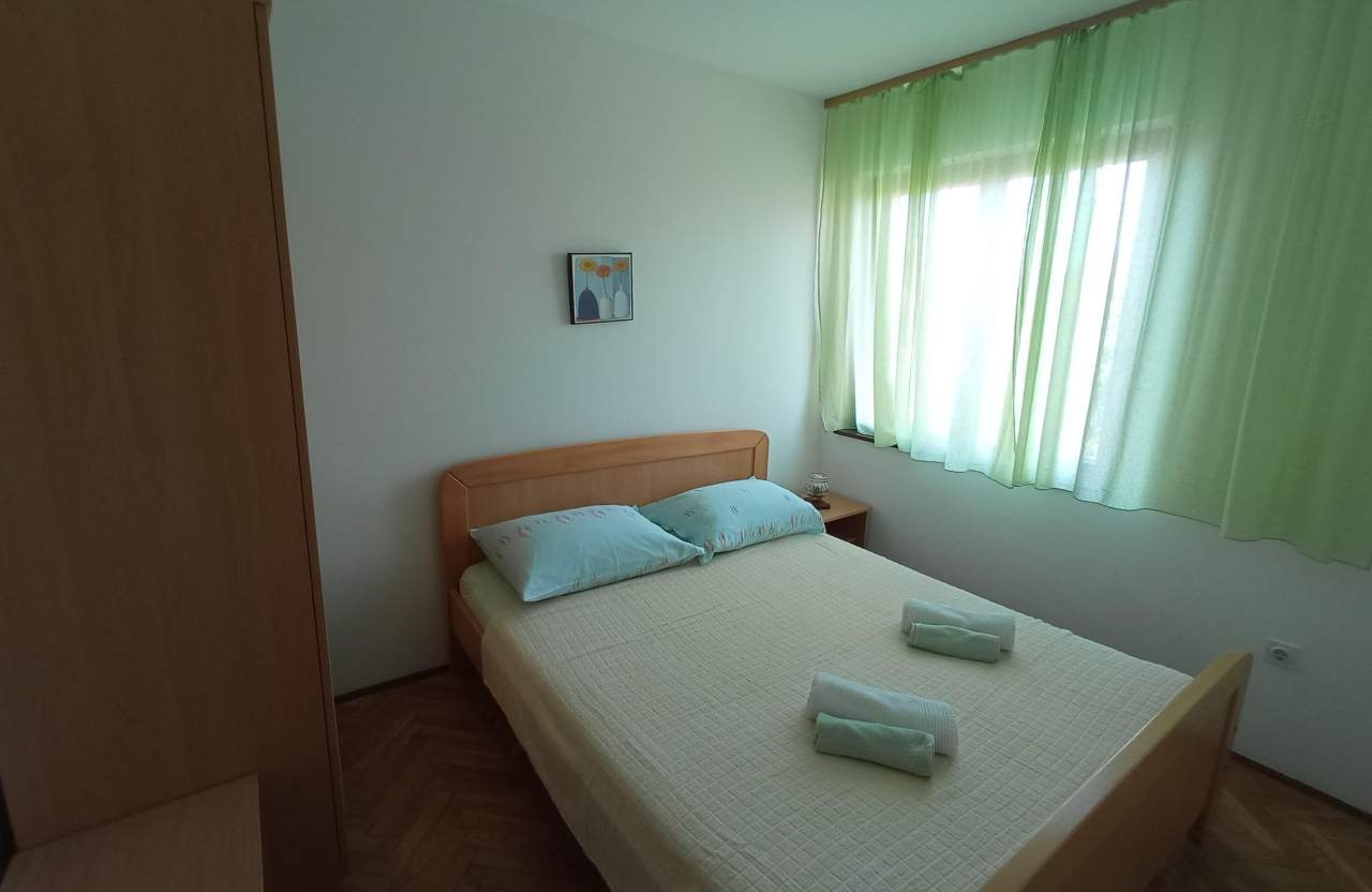 Three bedroom apartment with terrace Rovinj  A-a