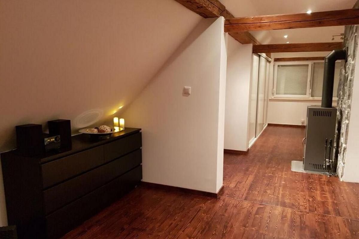 Three bedroom house with balcony Vrbovsko, Gorski kotar  K