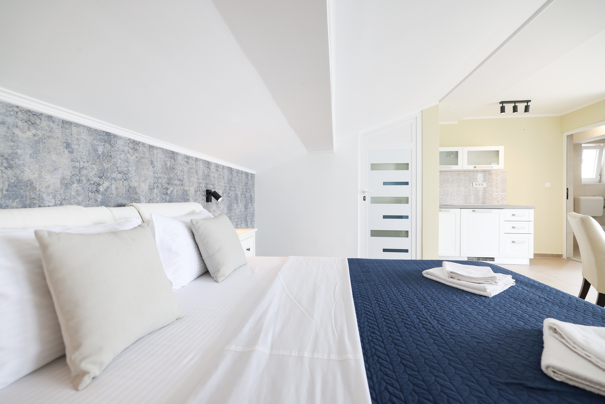 One bedroom apartment near beach Petrčane, Zadar  A-a
