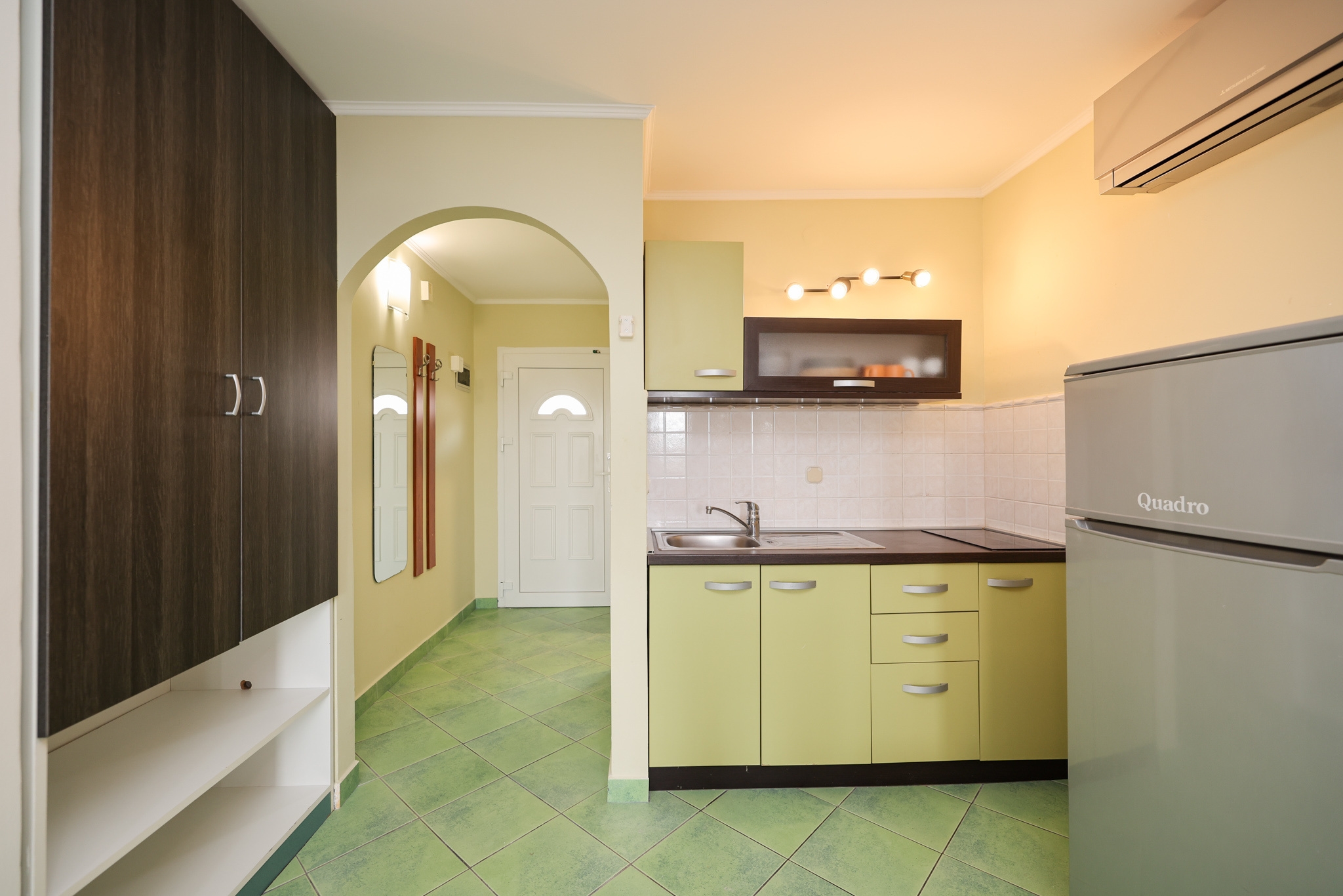 One bedroom apartment near beach Petrčane, Zadar  A-a