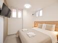 Petrčane, Slaapkamer in the studio-apartment, (pet friendly) en WiFi.