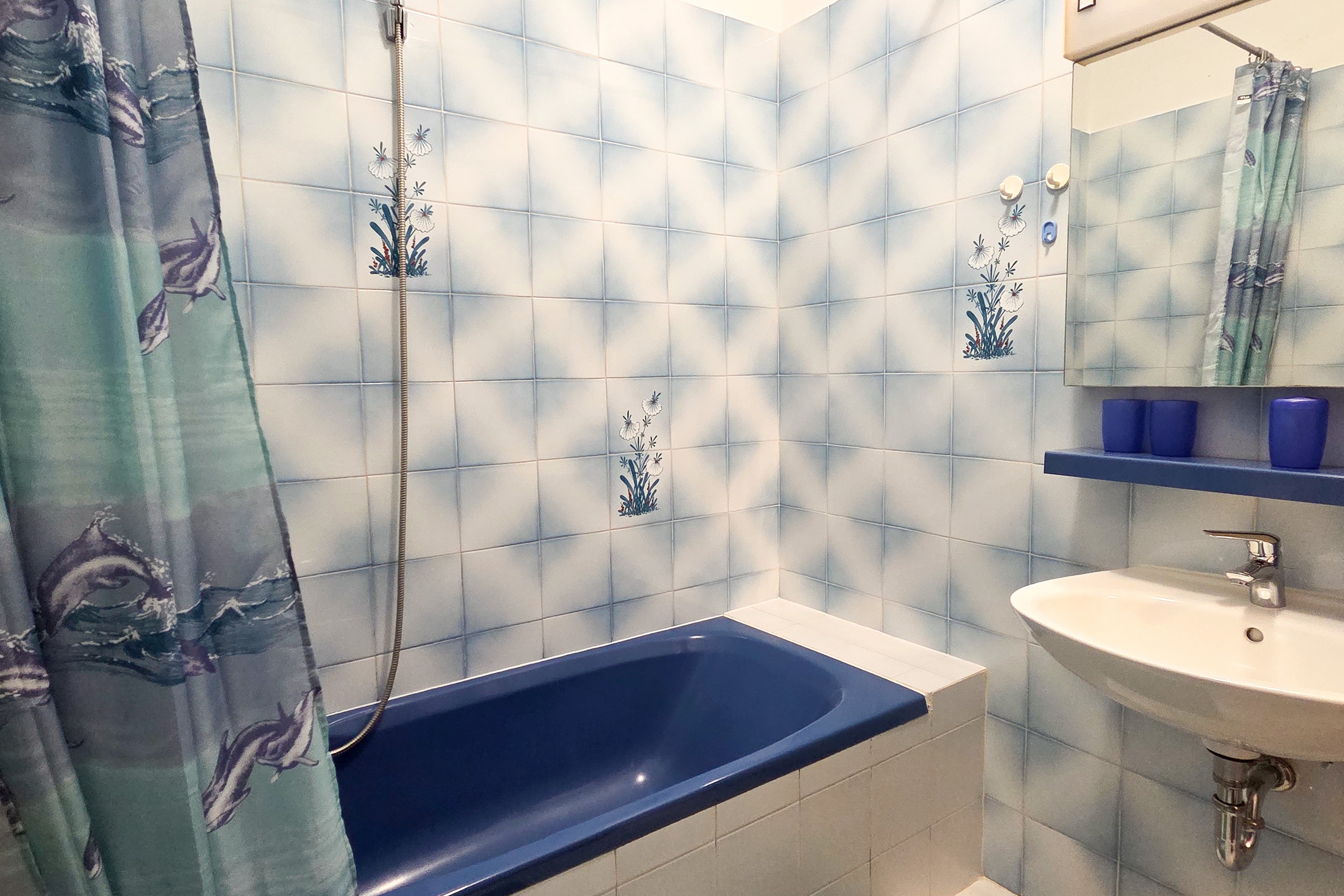 Two bedroom apartment with terrace Njivice, Krk  A-a