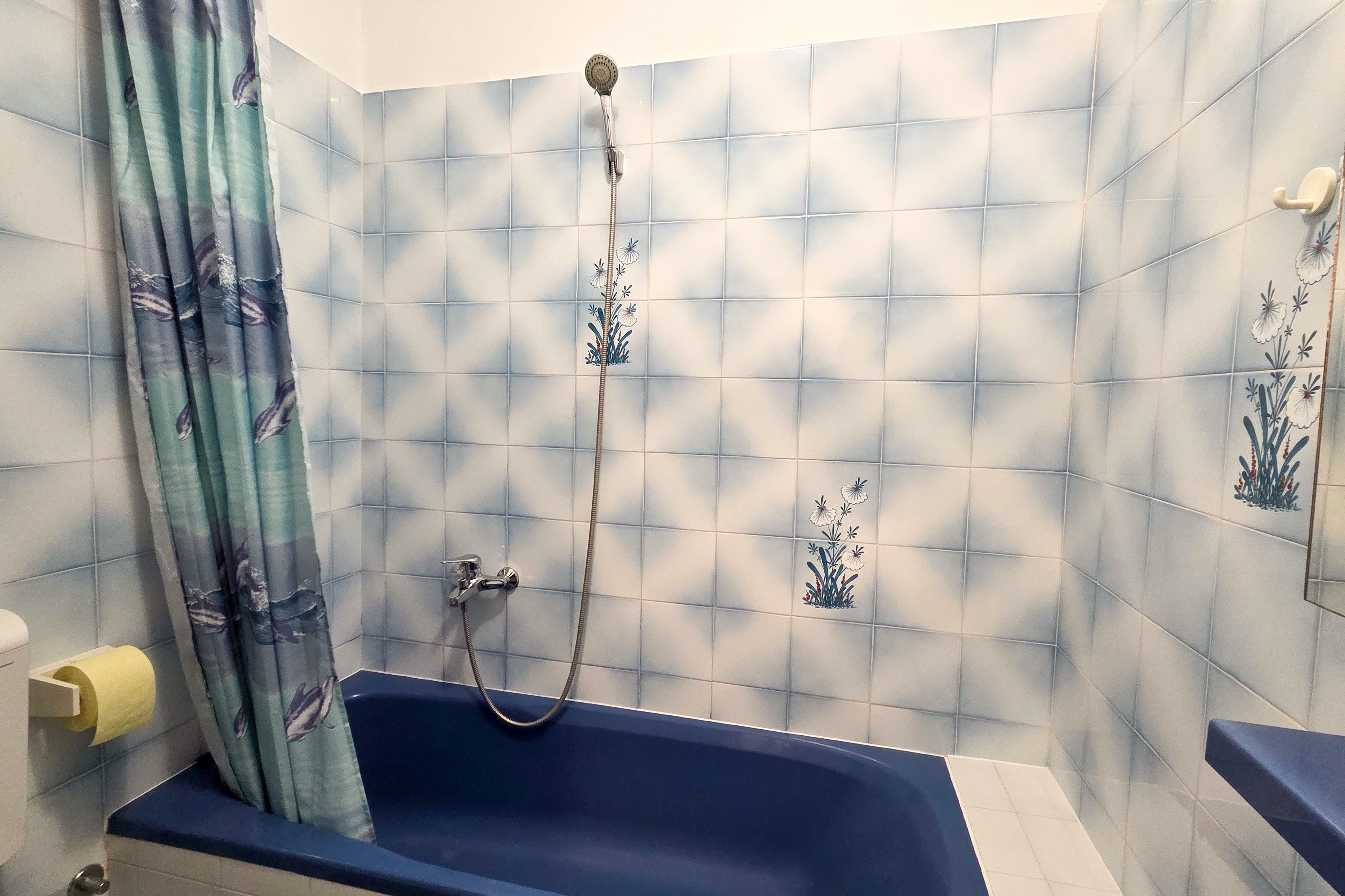 Two bedroom apartment with terrace Njivice, Krk  A-a