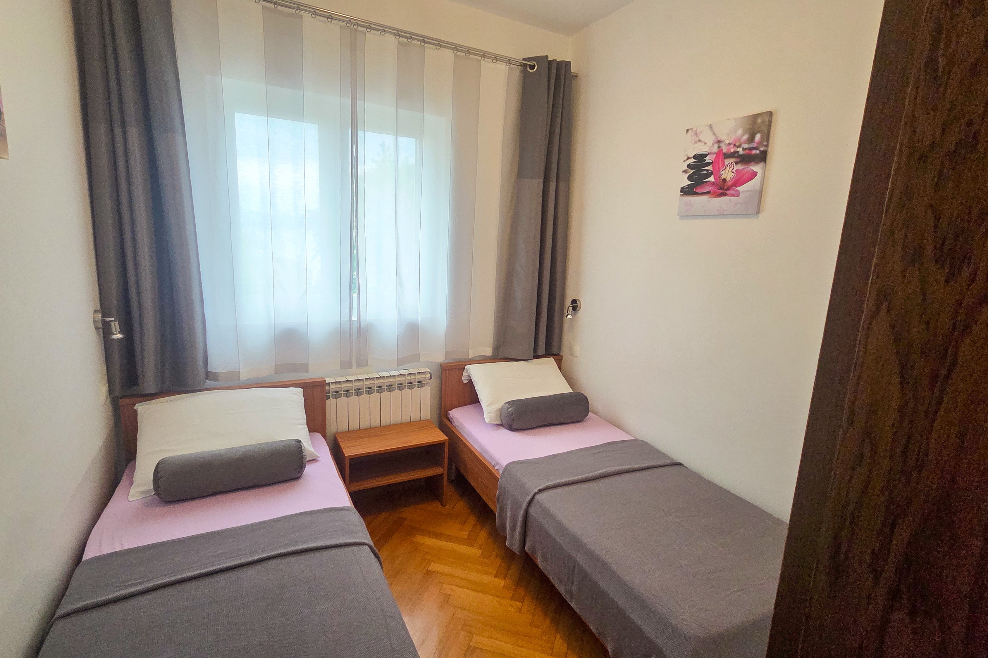 Two bedroom apartment with terrace Njivice, Krk  A-a