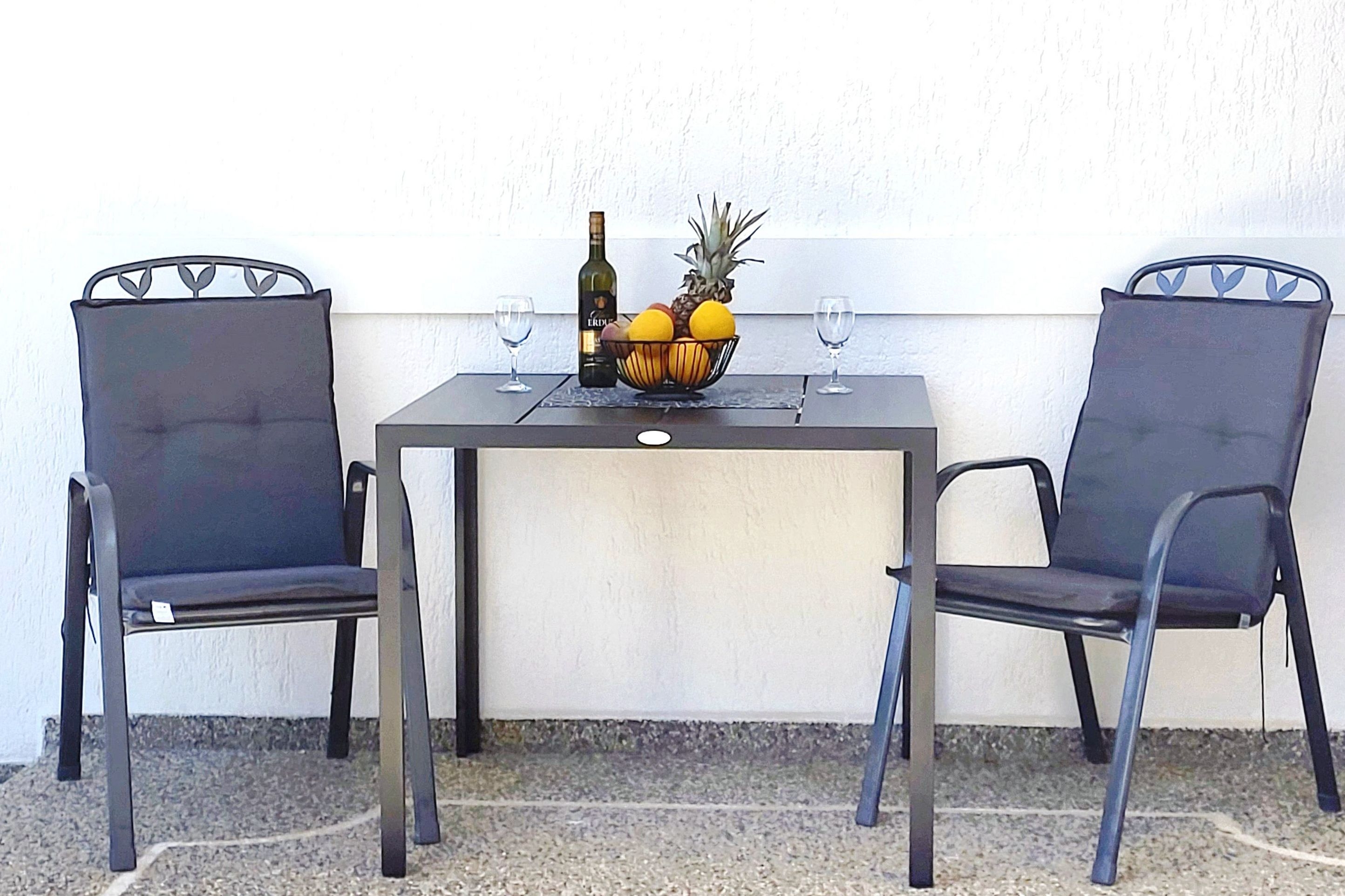 One bedroom apartment with terrace Njivice, Krk  A-b