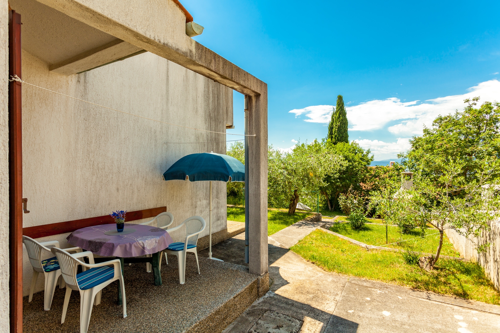 Two bedroom apartment with terrace Njivice, Krk  A-c