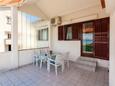 Njivice, Терраса в размещении типа apartment, с видом на море и WiFi.