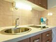Njivice, Кухня в размещении типа studio-apartment, WiFi.