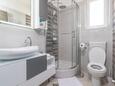 Ванная комната Punat, Ванная комната в размещении типа apartment, WiFi.