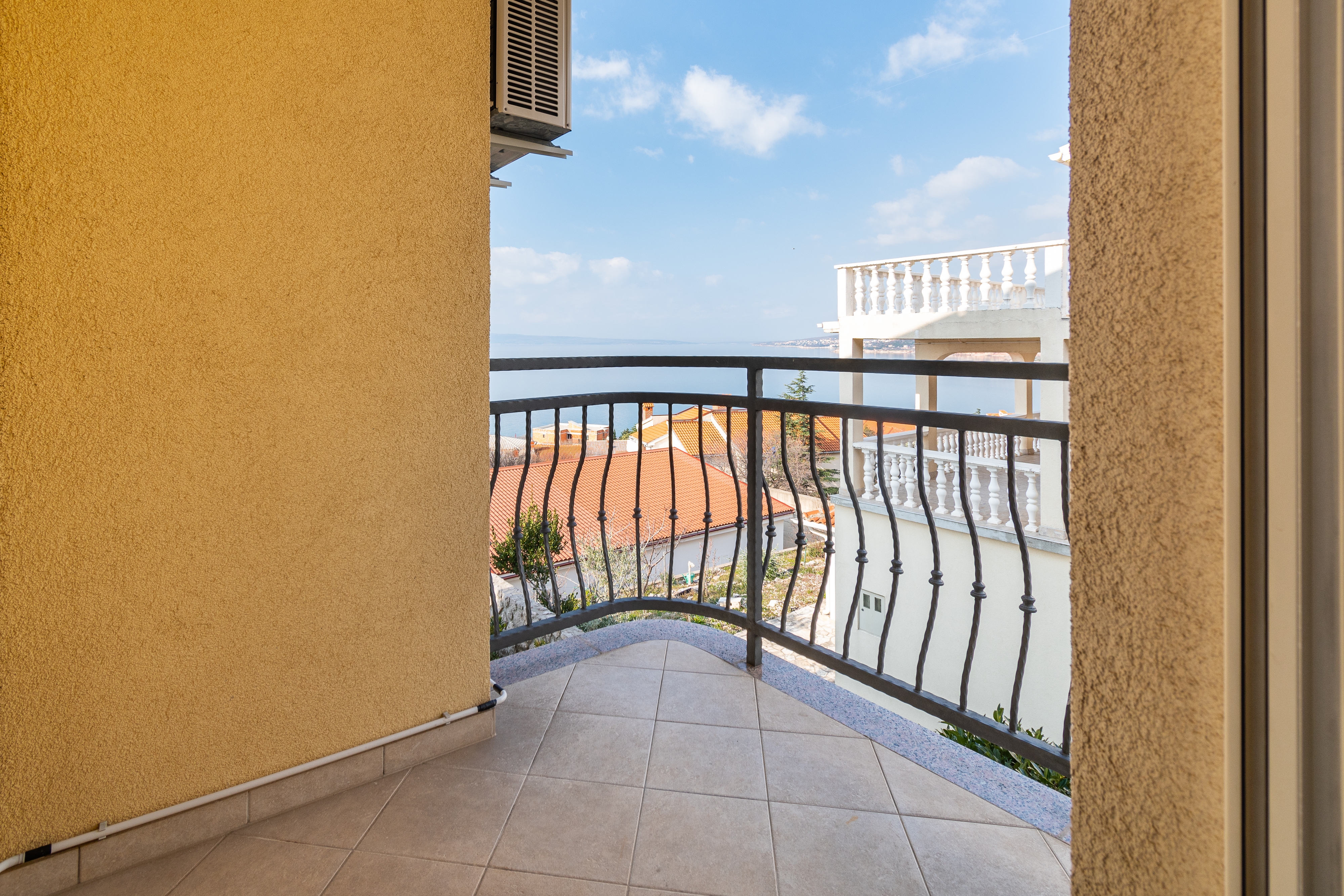 Four bedroom apartment with terrace and sea view Klenovica, Novi Vinodolski  A-a