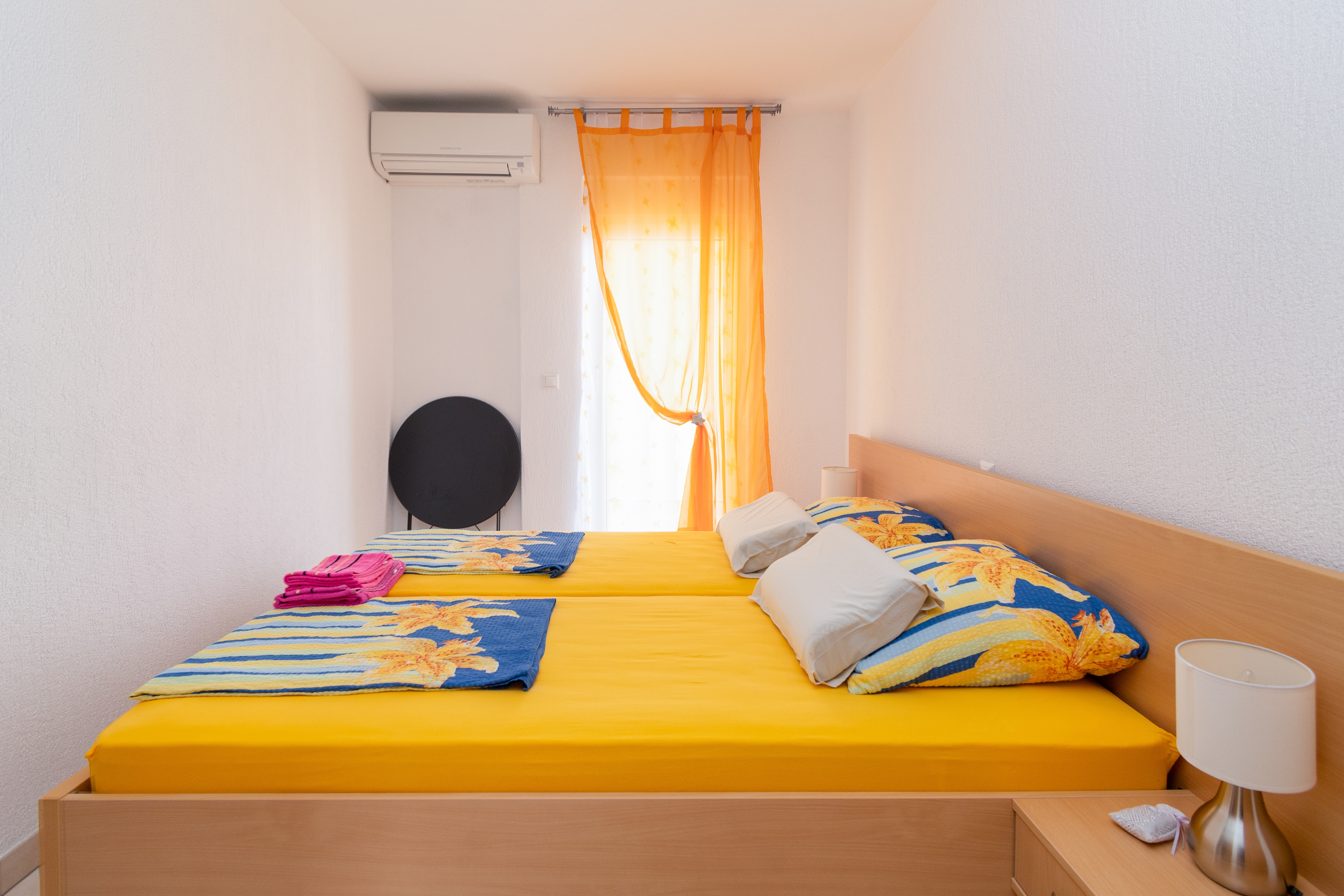 Four bedroom apartment with terrace and sea view Klenovica, Novi Vinodolski  A-a