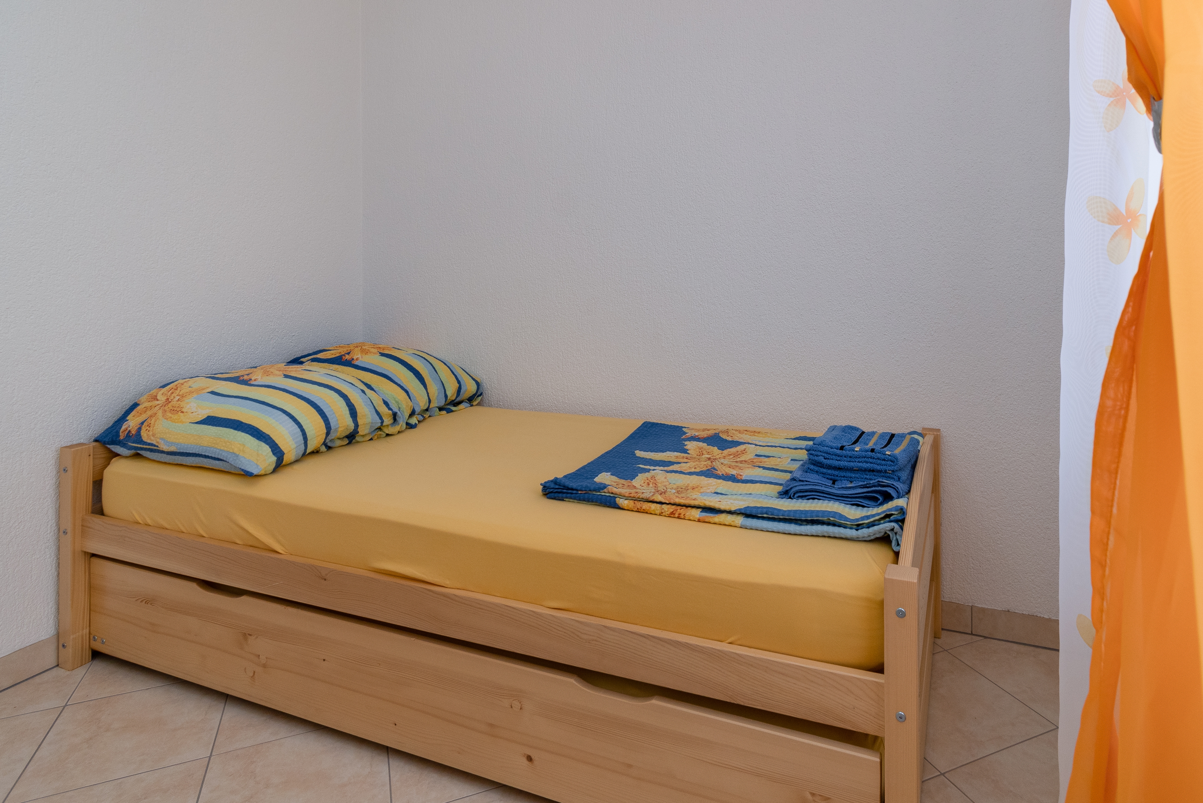 Four bedroom apartment with terrace and sea view Klenovica, Novi Vinodolski  A-a