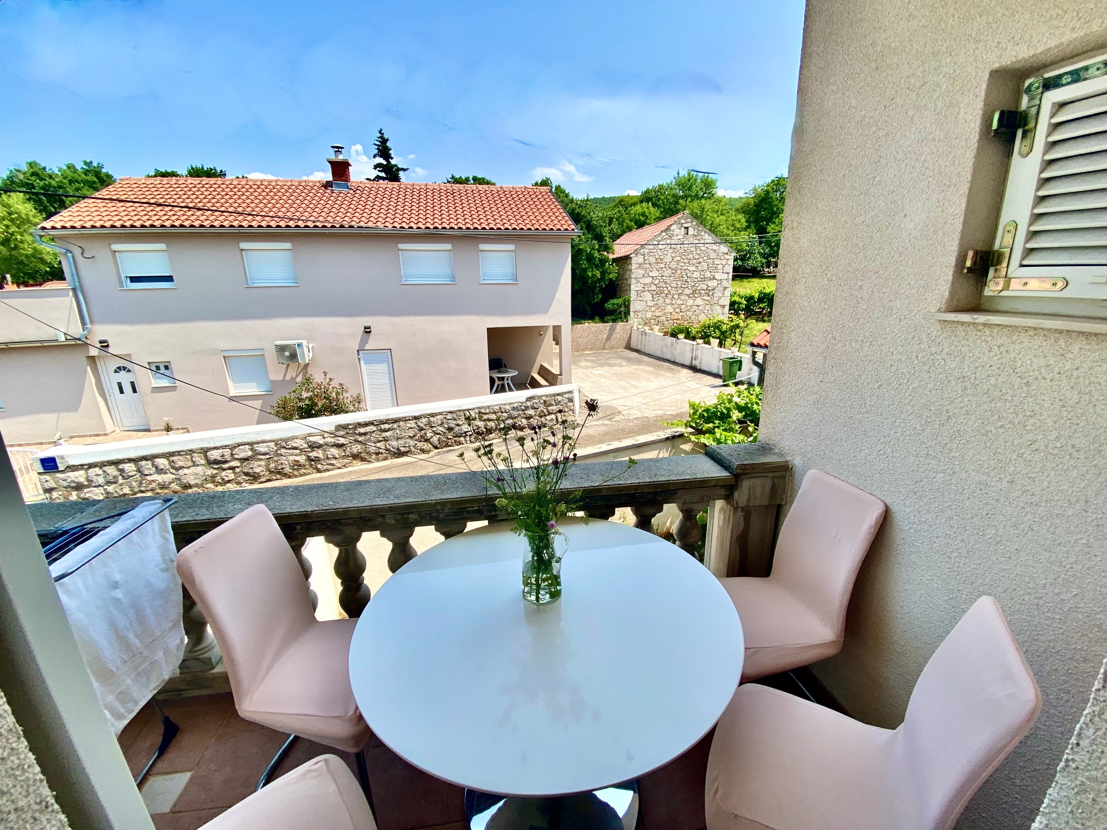 Comfortable and spacious house with terrace Donji Zagon, Novi Vinodolski  K
