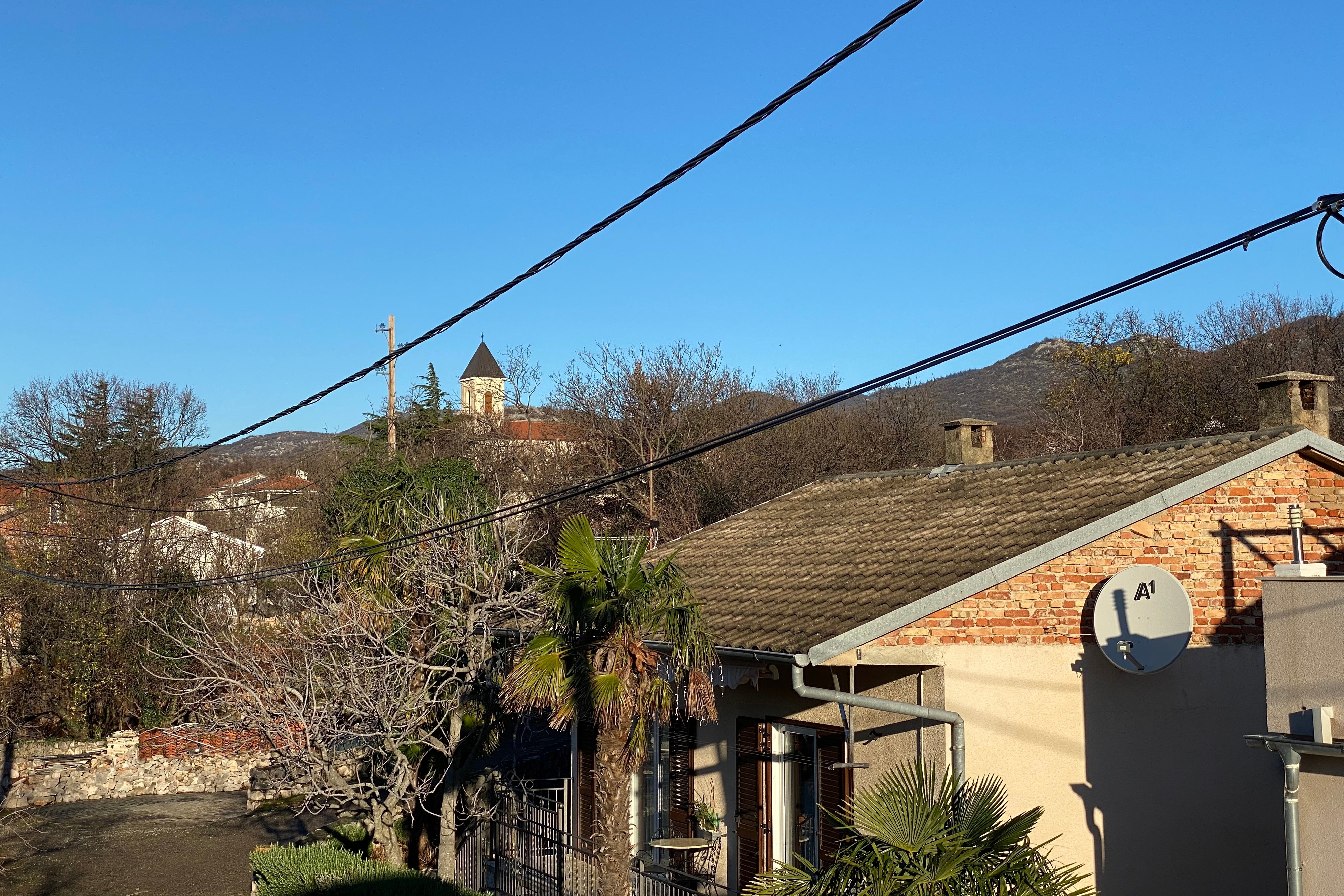 Comfortable and spacious house with terrace Donji Zagon, Novi Vinodolski  K