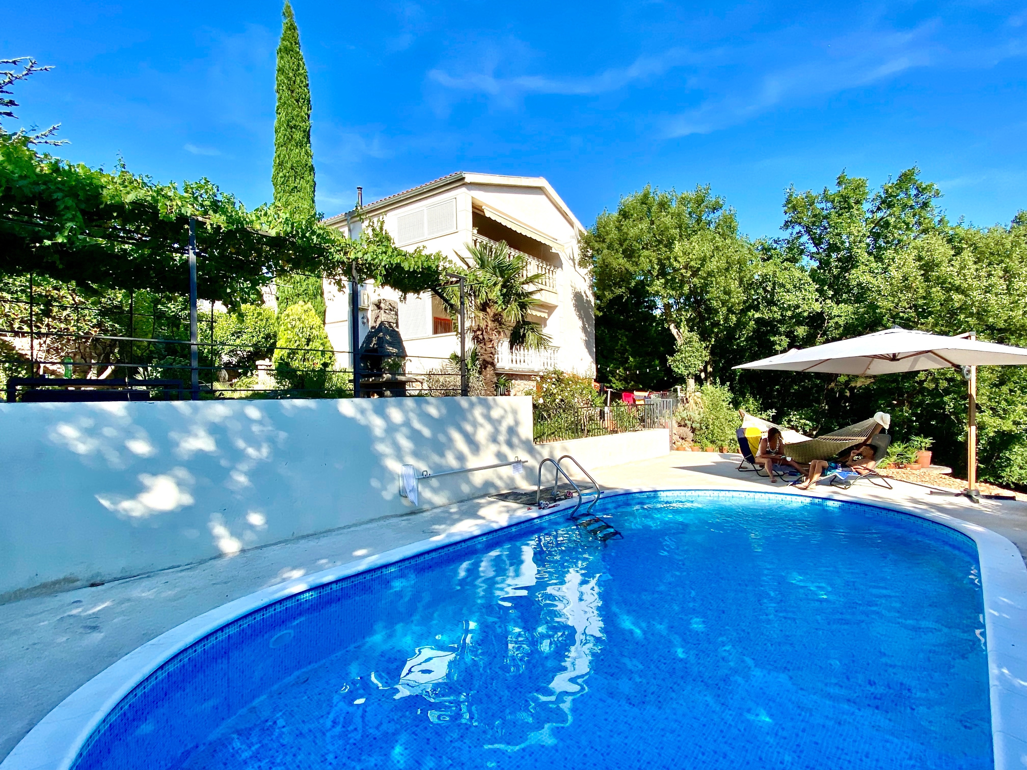 Comfortable and spacious house with terrace Donji Zagon, Novi Vinodolski  K