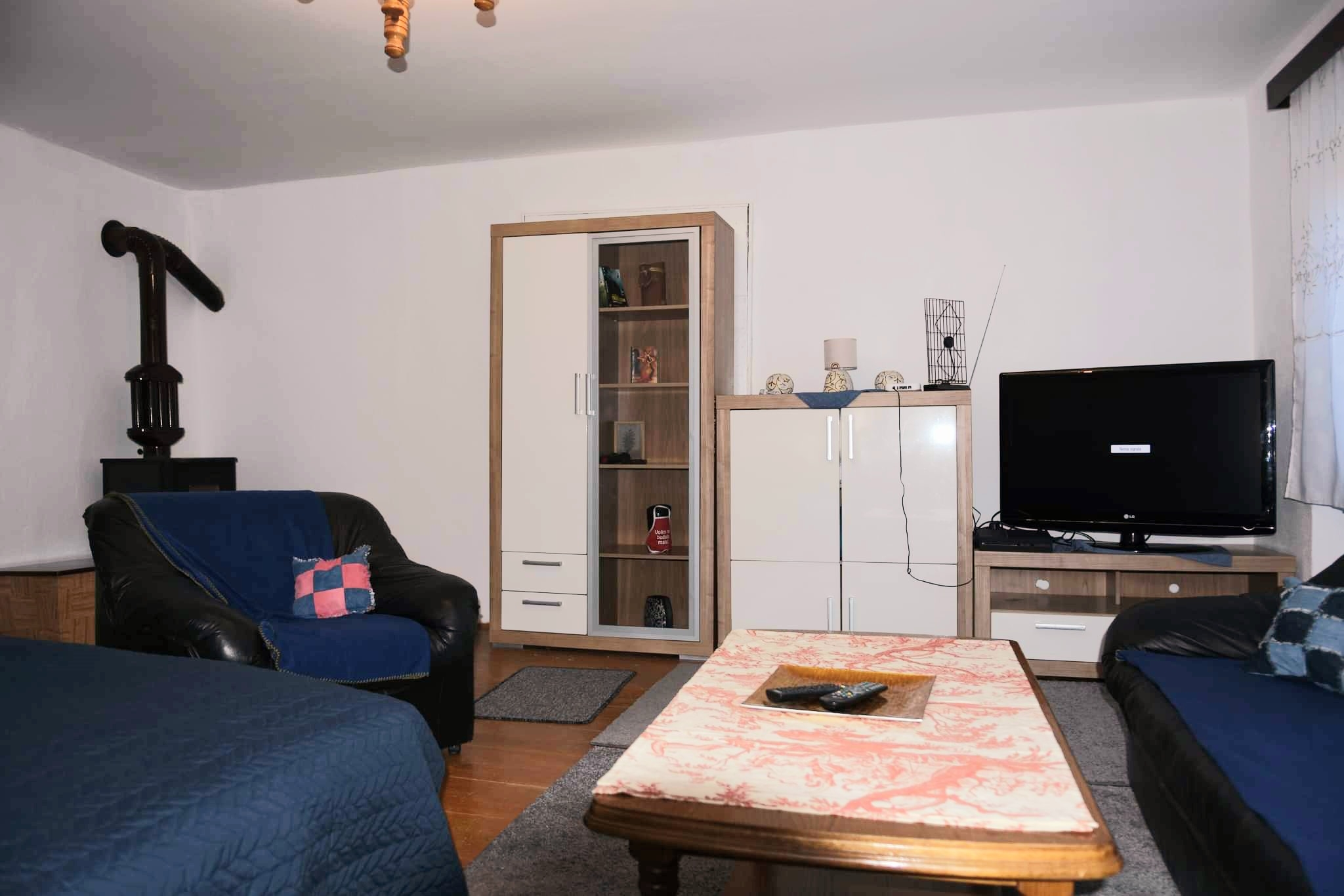 Two bedroom house with terrace Zakrajc Brodski, Gorski kotar  K